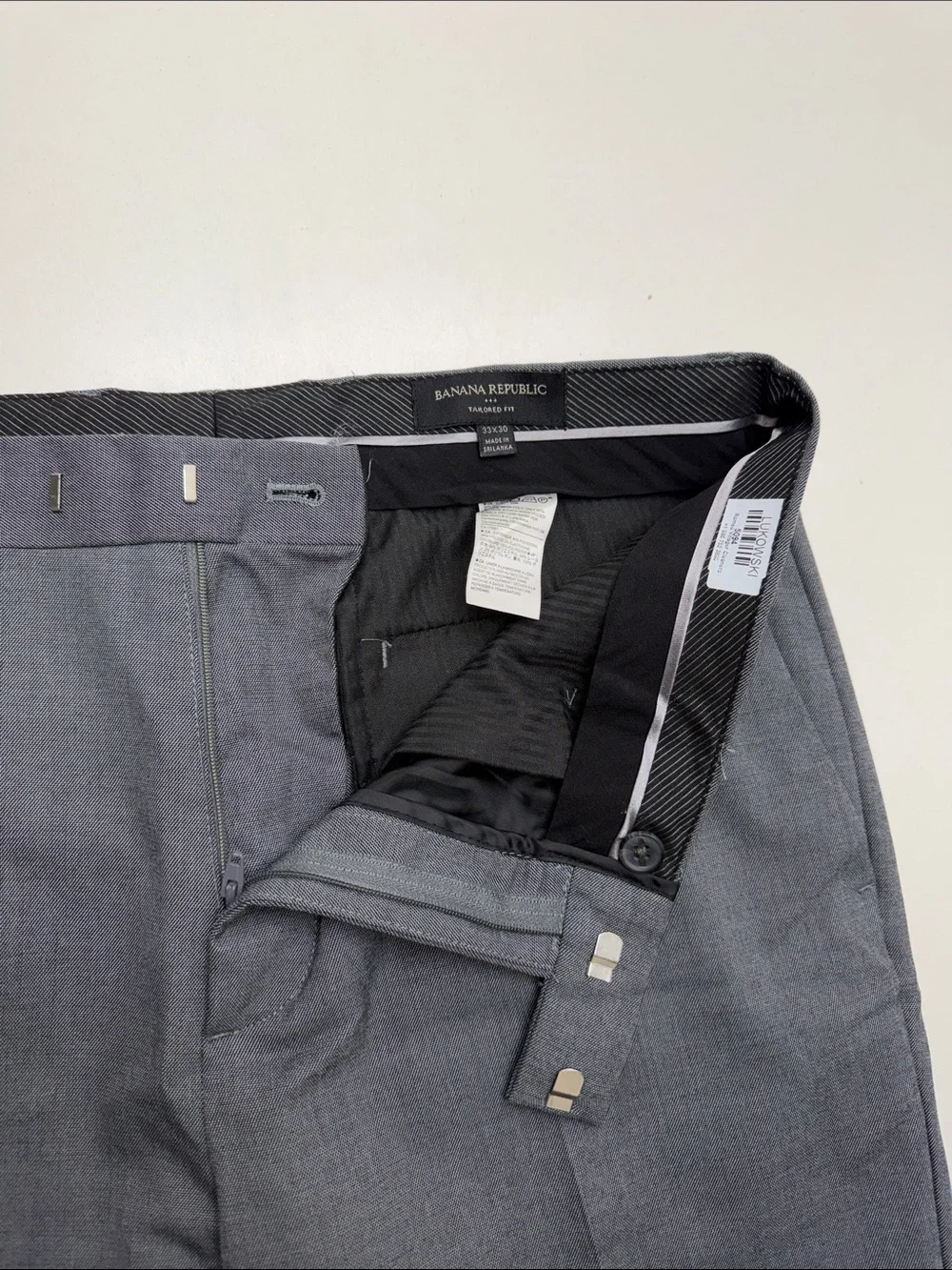 BANANA REPUBLIC Men’s 33 x 30 Gray TAILORED FIT Dress Pant